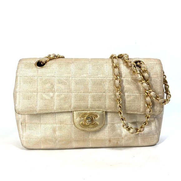 CHANEL Cream Logo Shoulder Bag - Picture 1 of 16